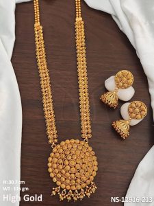 Long necklace
