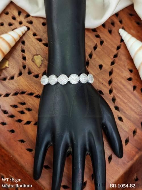 BR-1054-82-WHITE