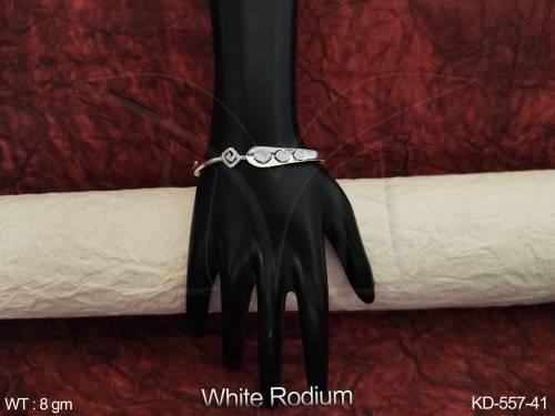 KD-557-41-WHITE