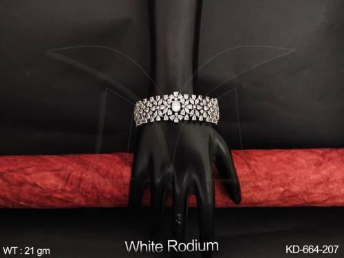 KD-664-207-WHITE