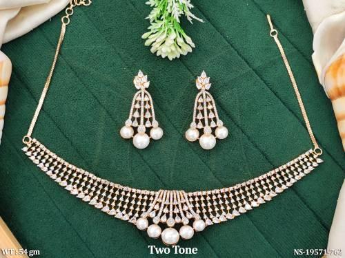 NS-19571-762-WHITE