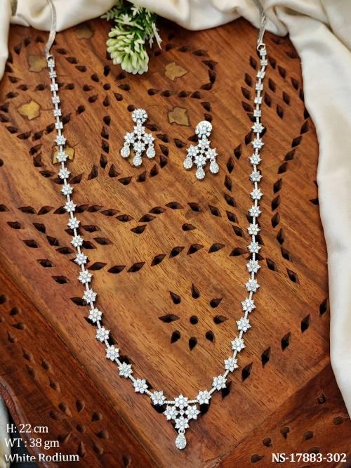 NS-17883-302-WHITE