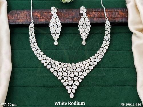 NS-19011-880-WHITE