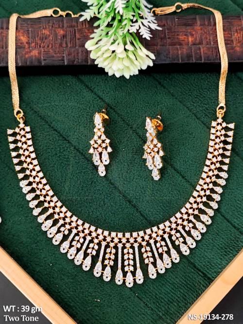 NS-19134-278-WHITE