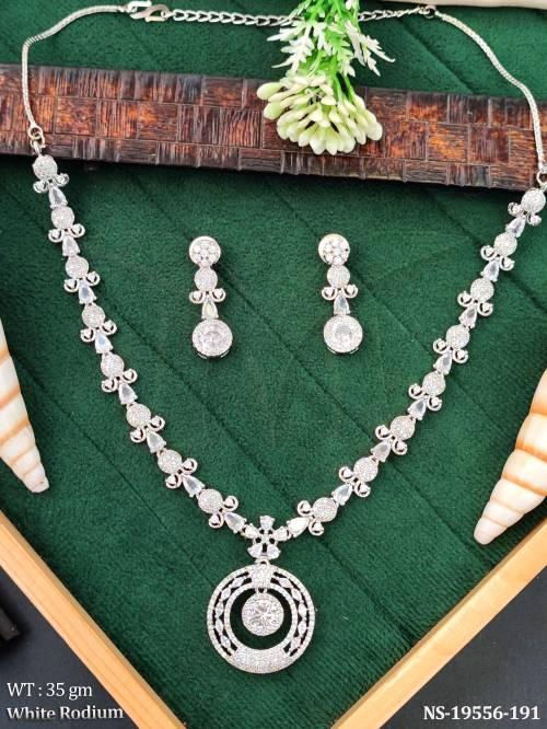 NS-19556-191-WHITE