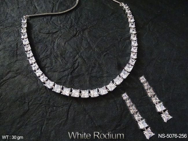 NS-5076-256-WHITE