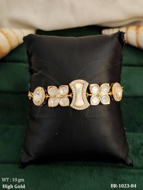 BR-1023-84-WHITE