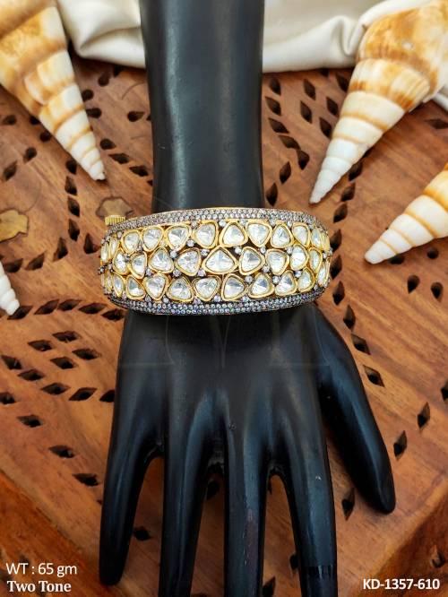 KD-1357-610-WHITE
