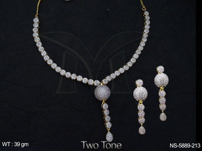 NS-5889-213-WHITE