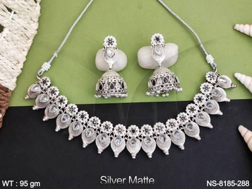 NS-8185-288-WHITE BLACK