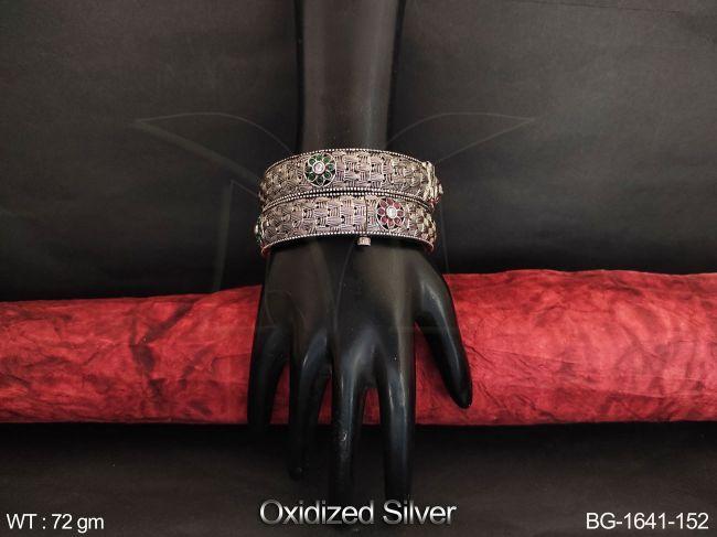 BG-1641-152-RUBY GREEN/2 X 2