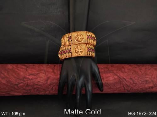 BG-1672-324-RUBY GREEN/2 X 2